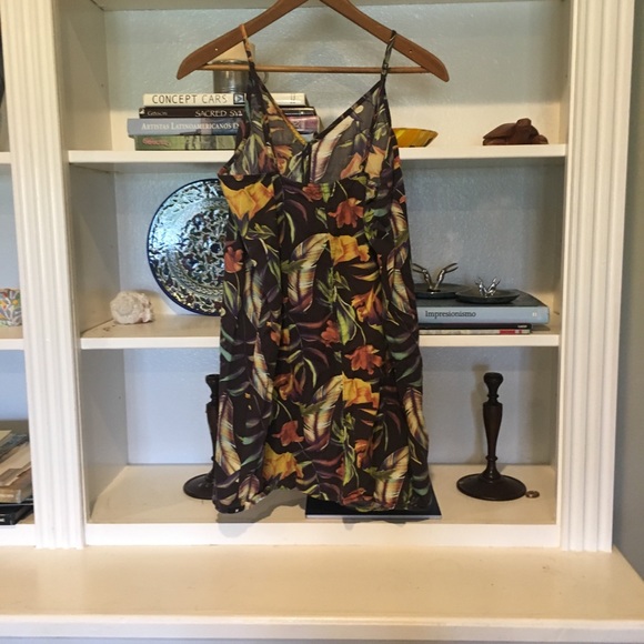 Perfect condition great quality dress - Picture 2 of 3